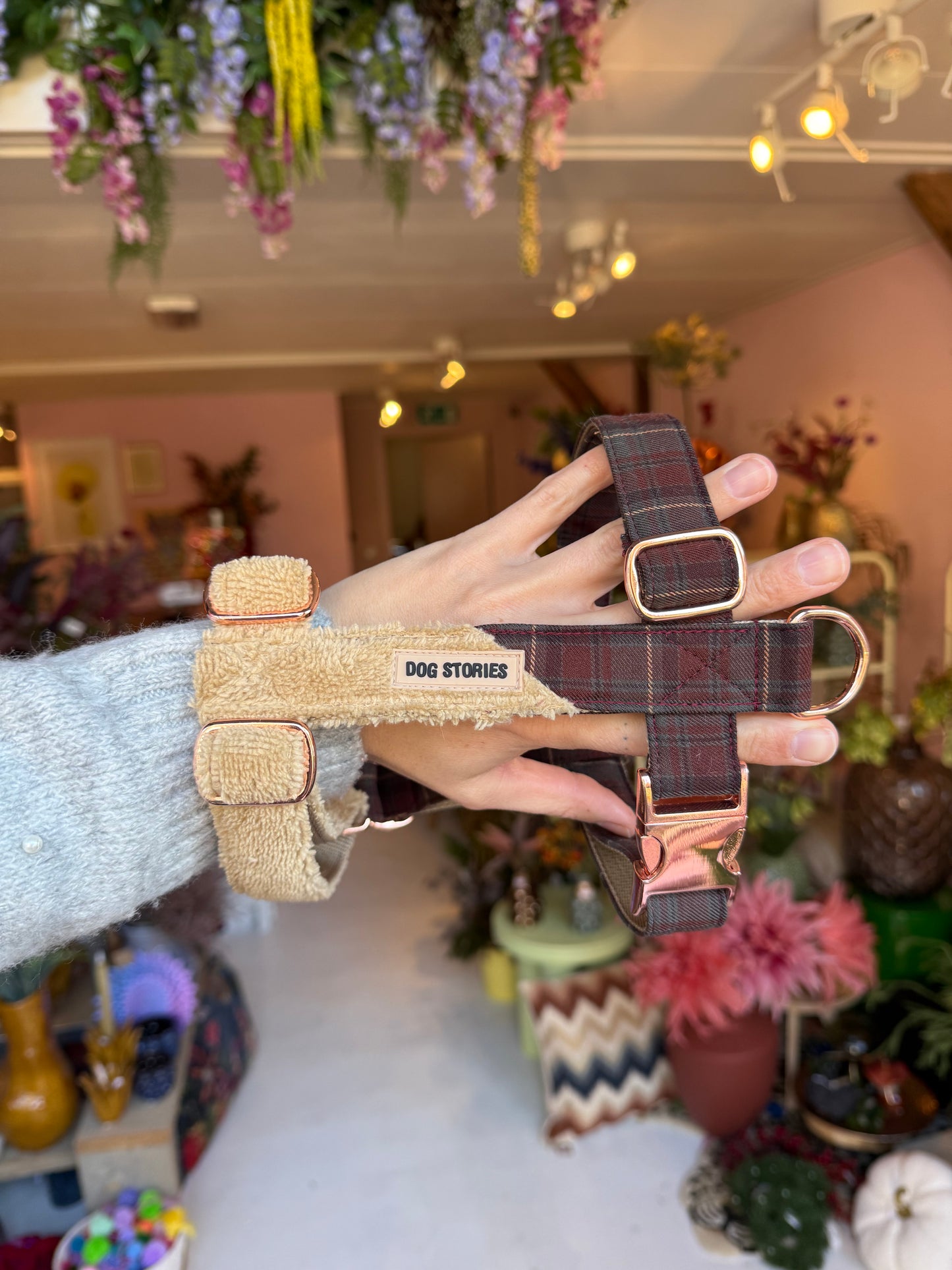 ABISKO BUTTER X TARTAN BURGUNDY HARNESS