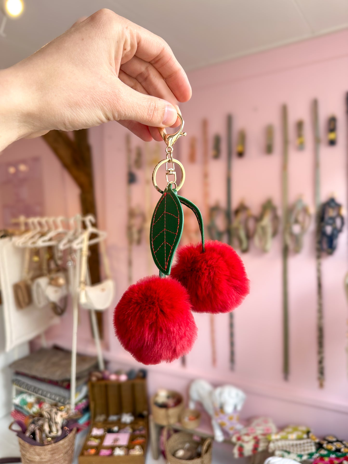 CHERRY CHARM FLUFFY