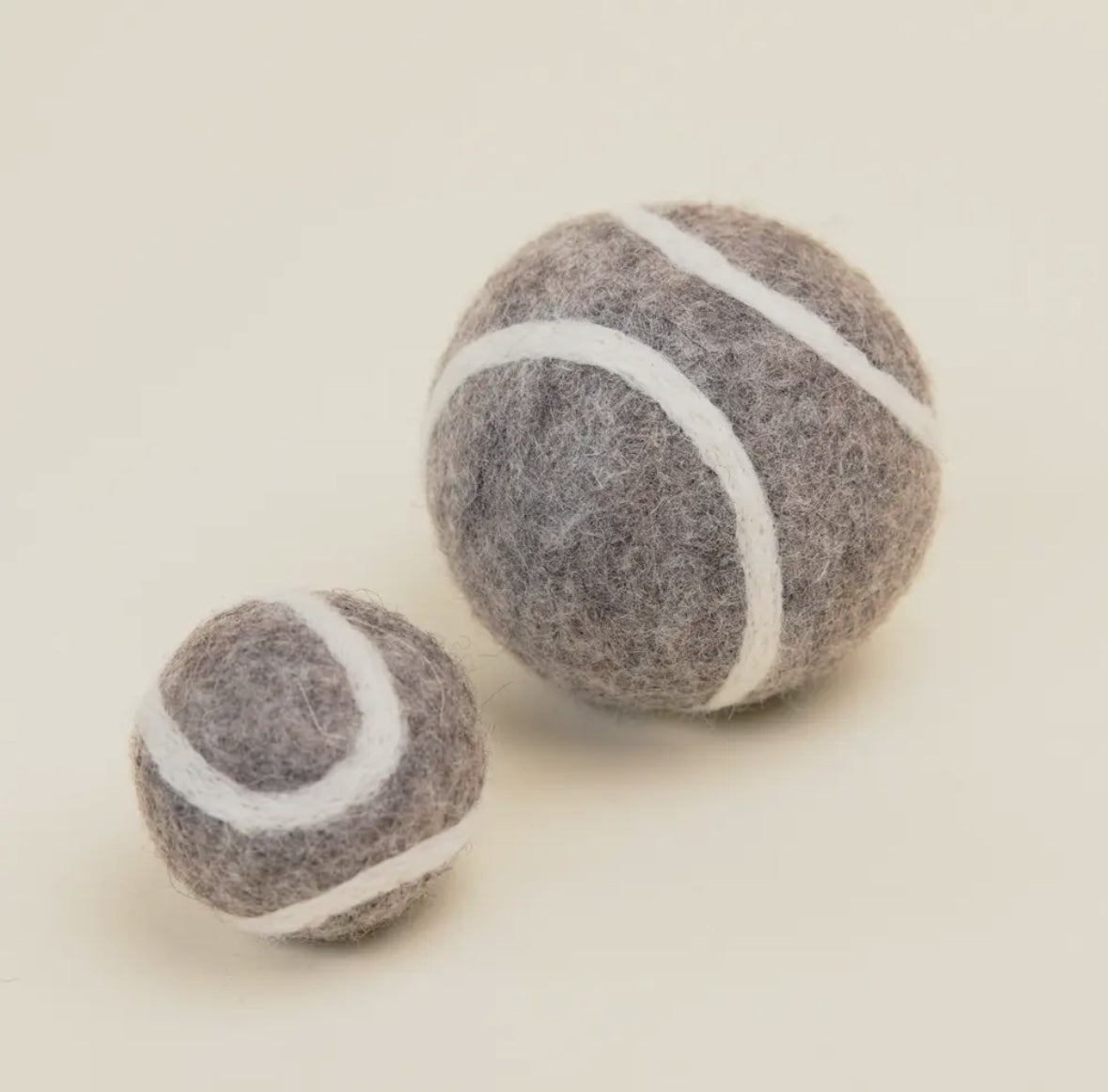 FELT DOGGY TENNIS BALL (large)