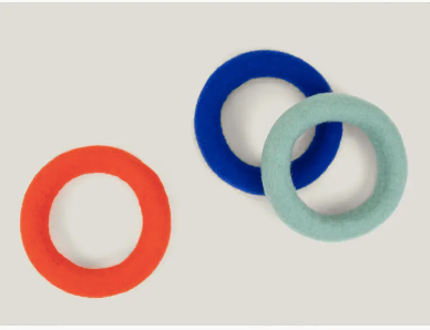 FELT TOY RING - COBALT