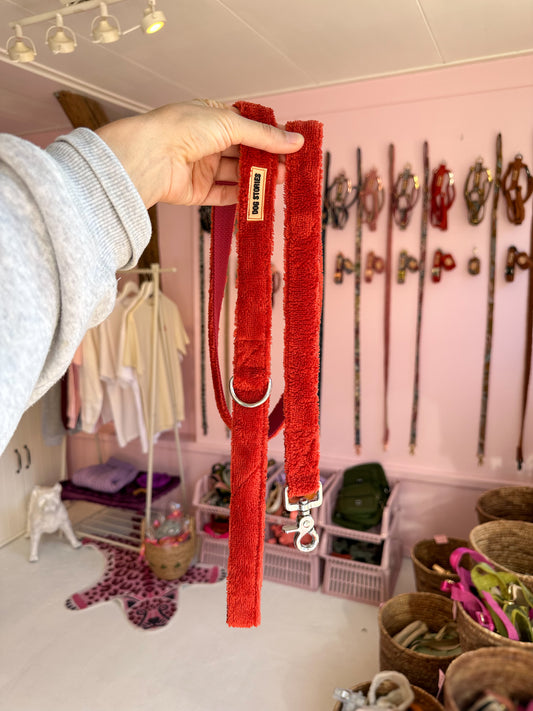 ABISKO STONE RED LEASH