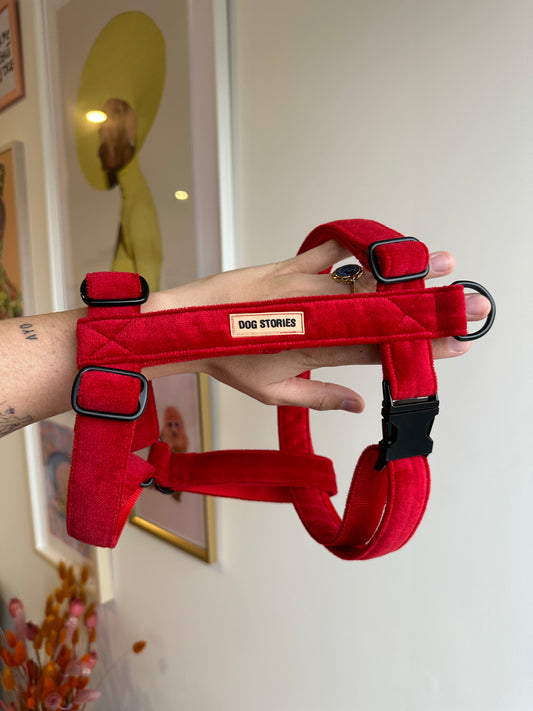 FIERY RED HARNESS