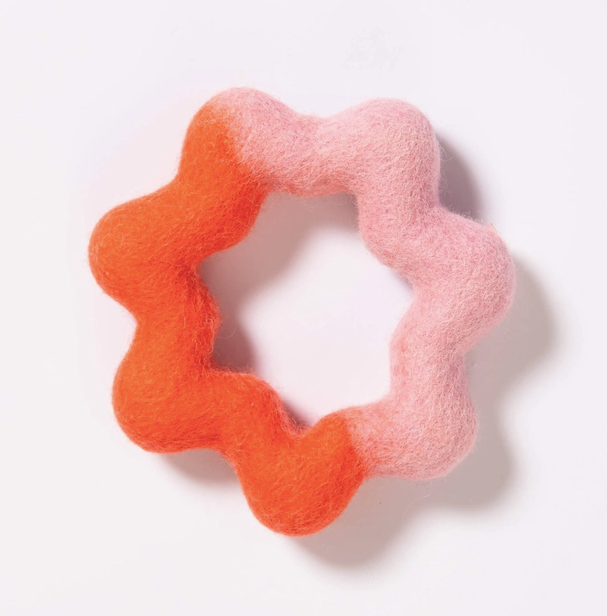 FELT TOY - WIGGLE RING