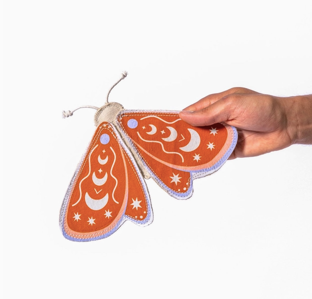 CANVAS TOY - LUNA MOTH