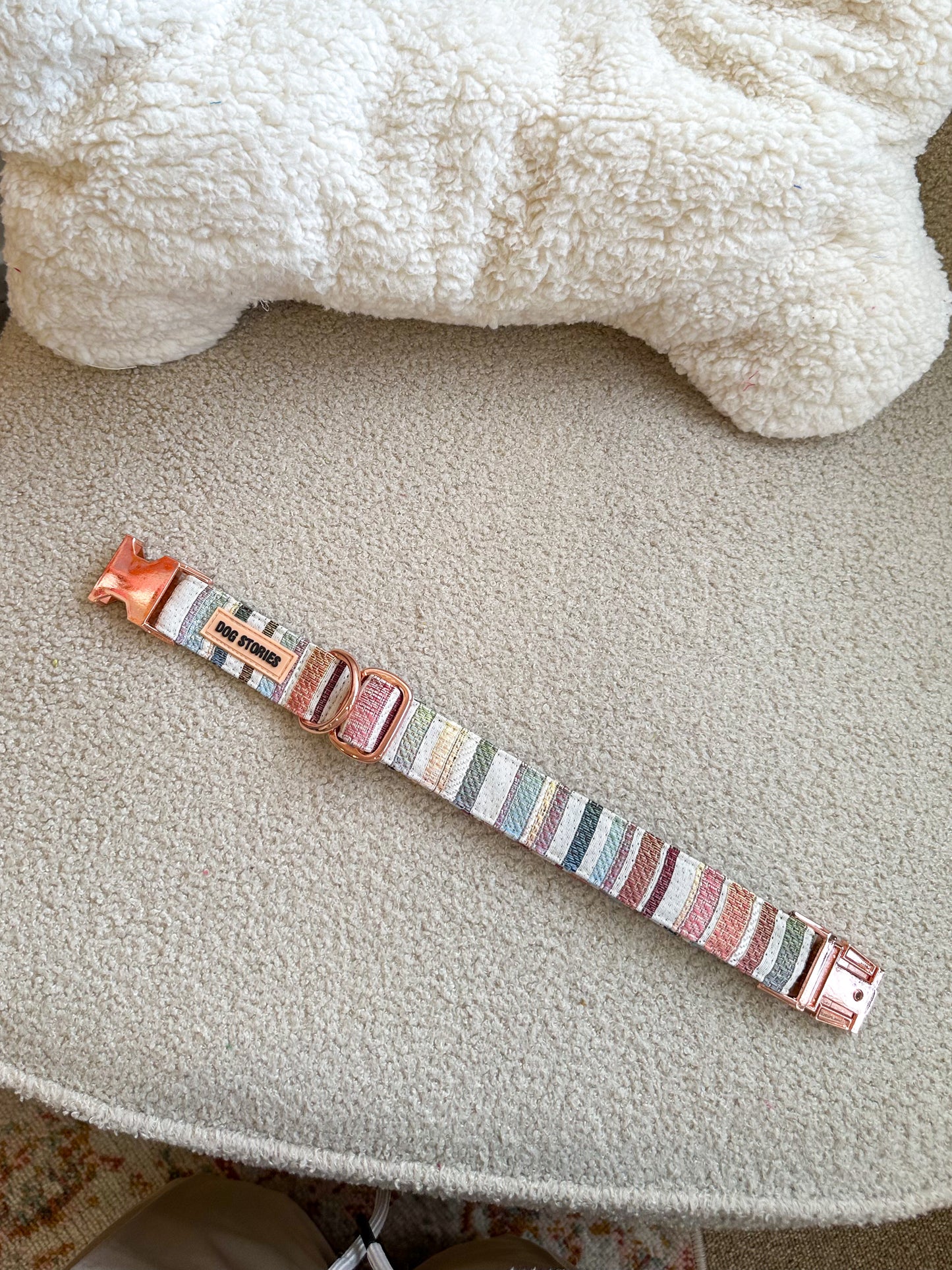 PASTEL STRIPES COLLAR